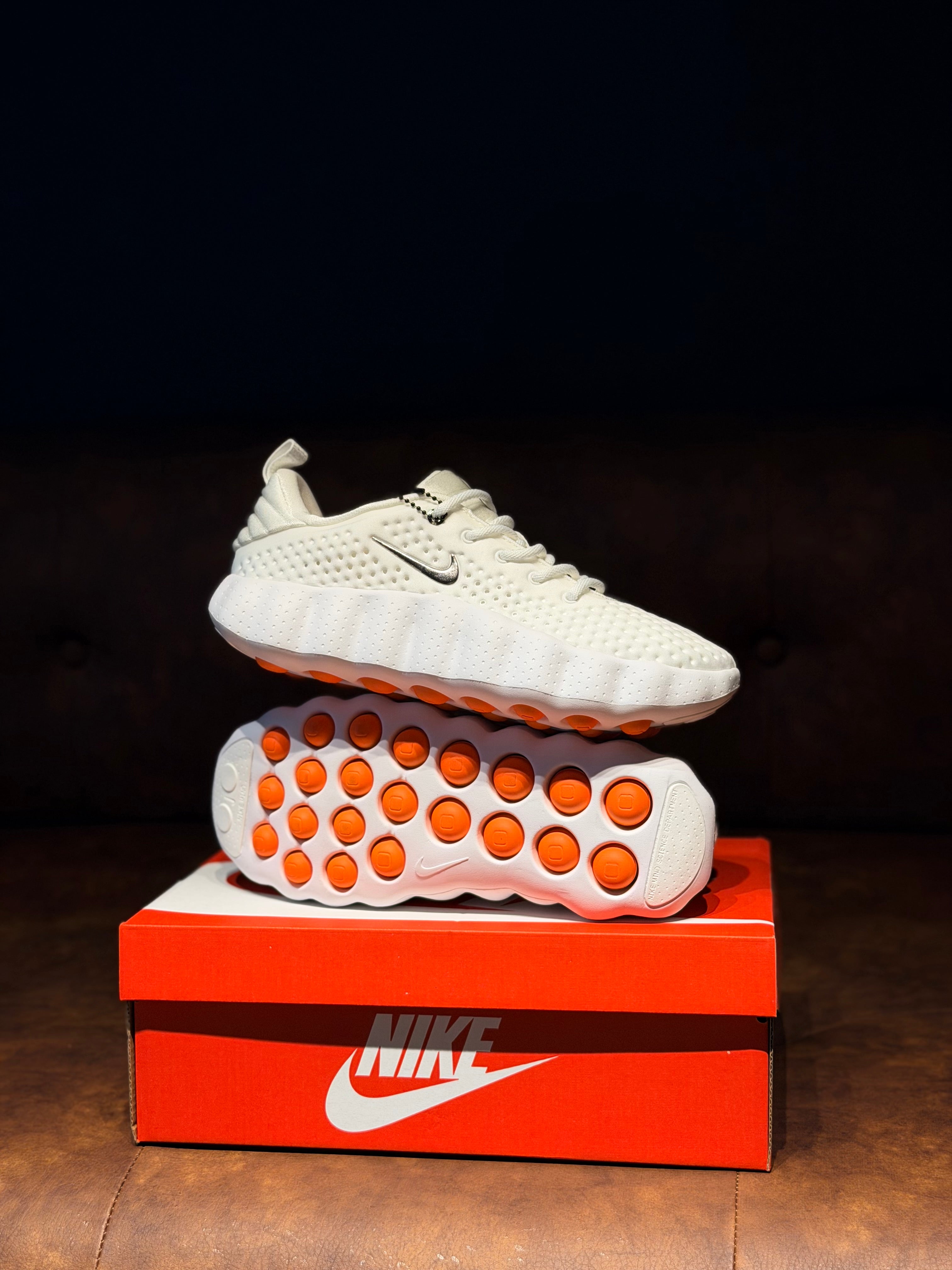 NIKE MIND BLANCA