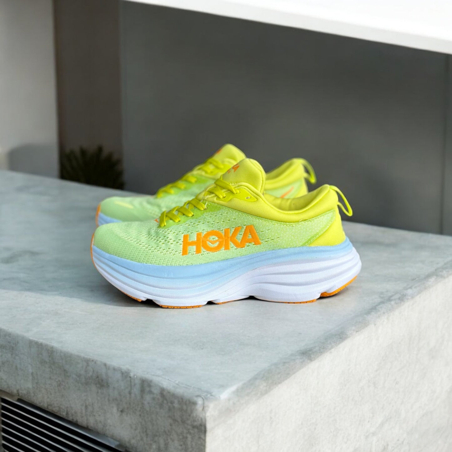 HOKA BONDI 8