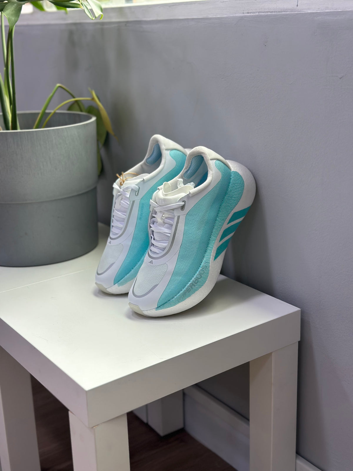 ADIDAS HYPERBOOST