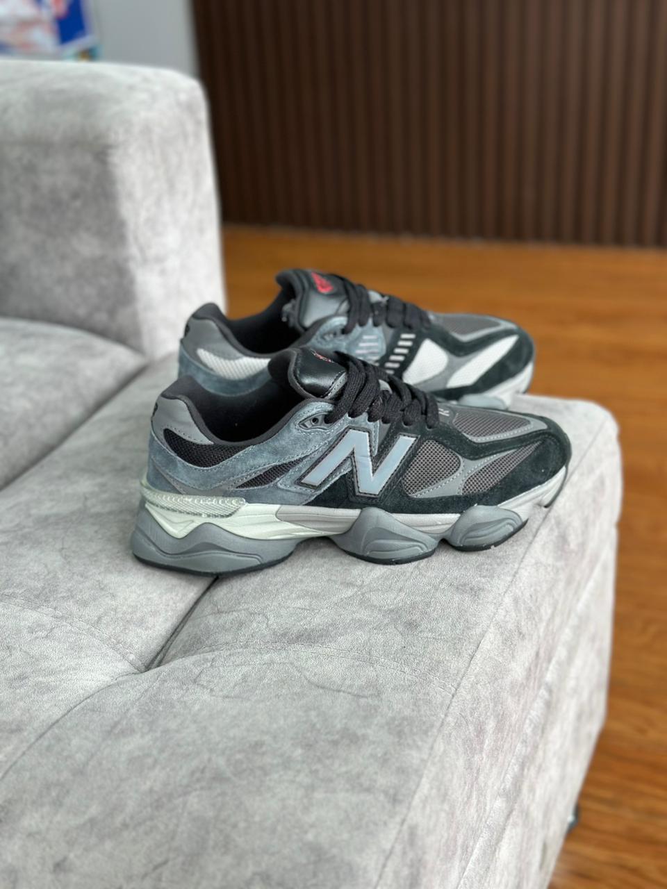 NEW BALANCE 9060