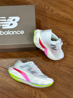 NEW BALANCE ELITE V4