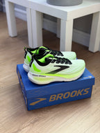 BROOKS