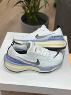 NIKE INVINCIBLE