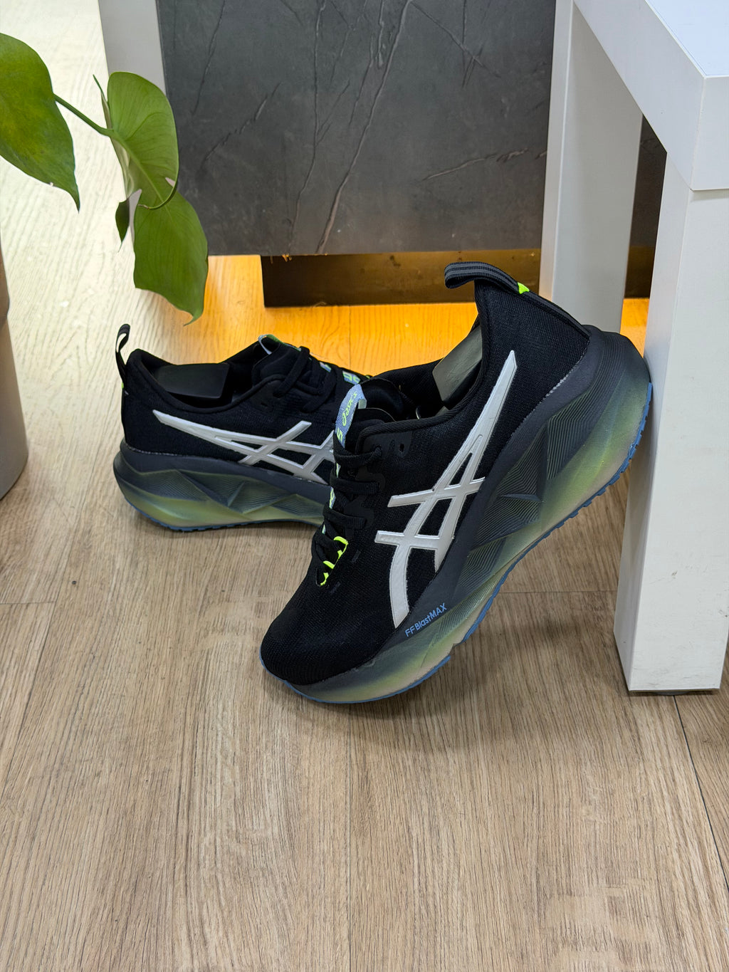 ASICS NOVABLAST 5