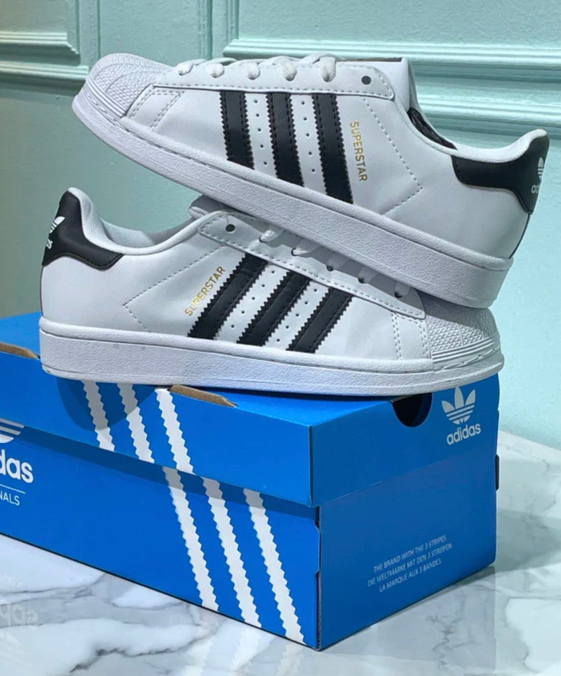 SUPERSTAR CLASICA