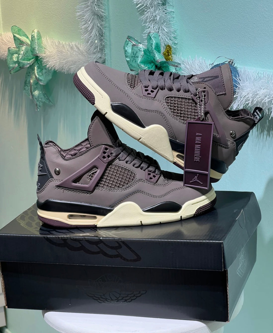 JORDAN RETRO 4