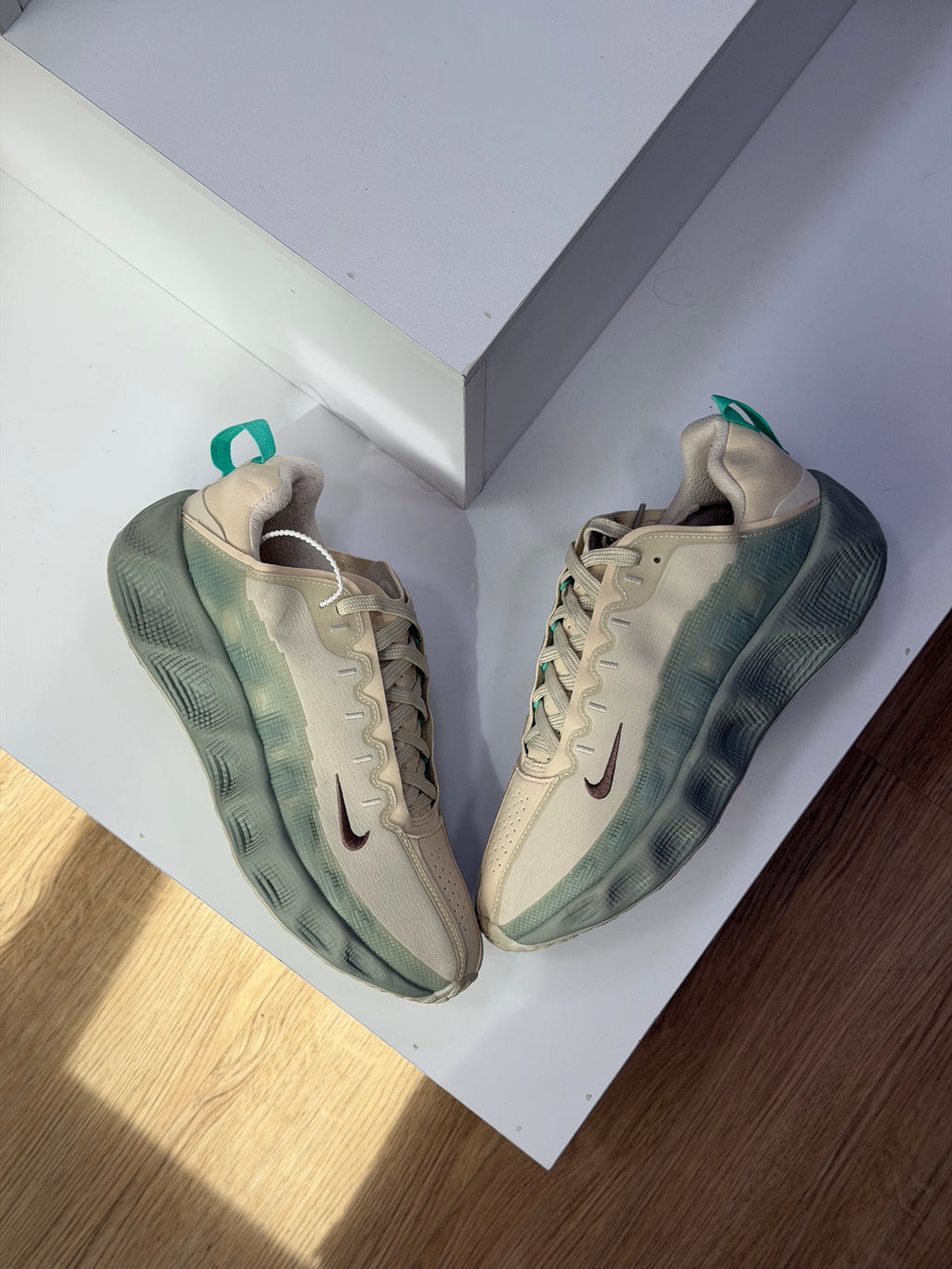 NIKE AVA ROVER