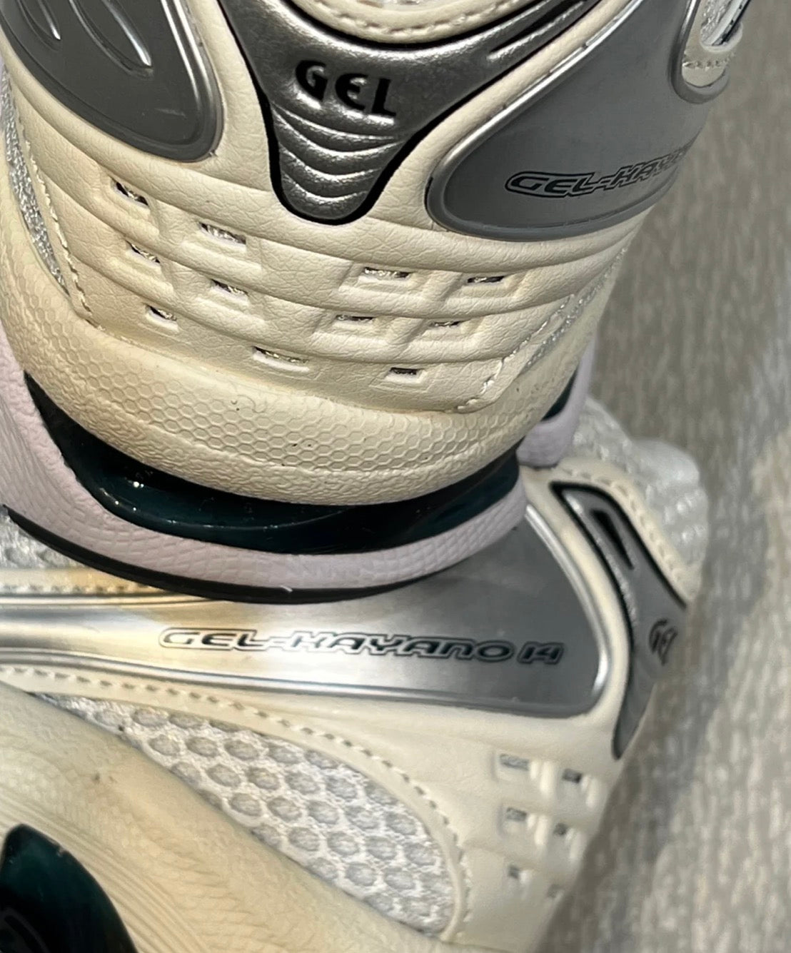 ASICS GEL KAYANO