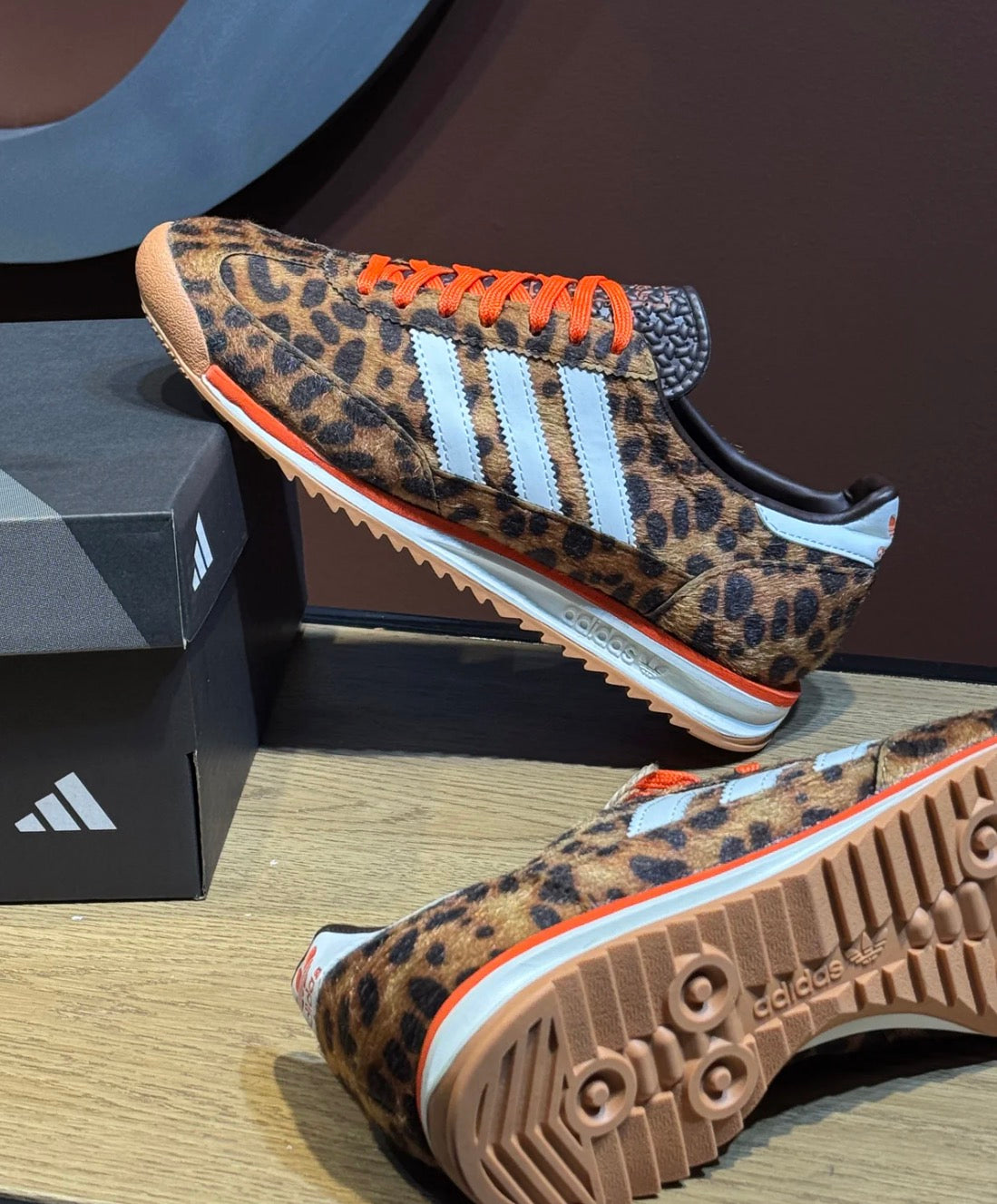 ADIDAS SL 72