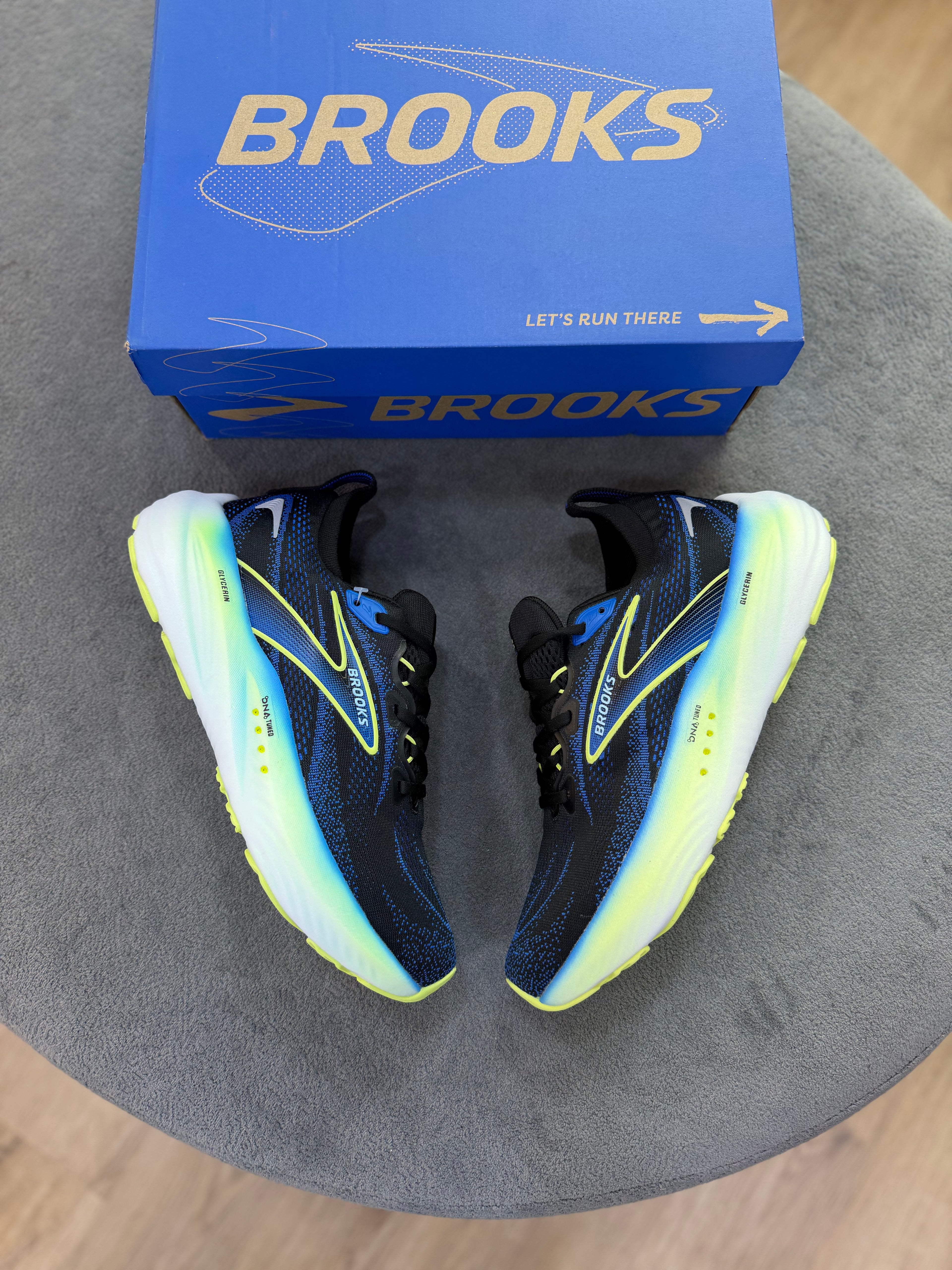 BROOKS GLICERIN NEGRA