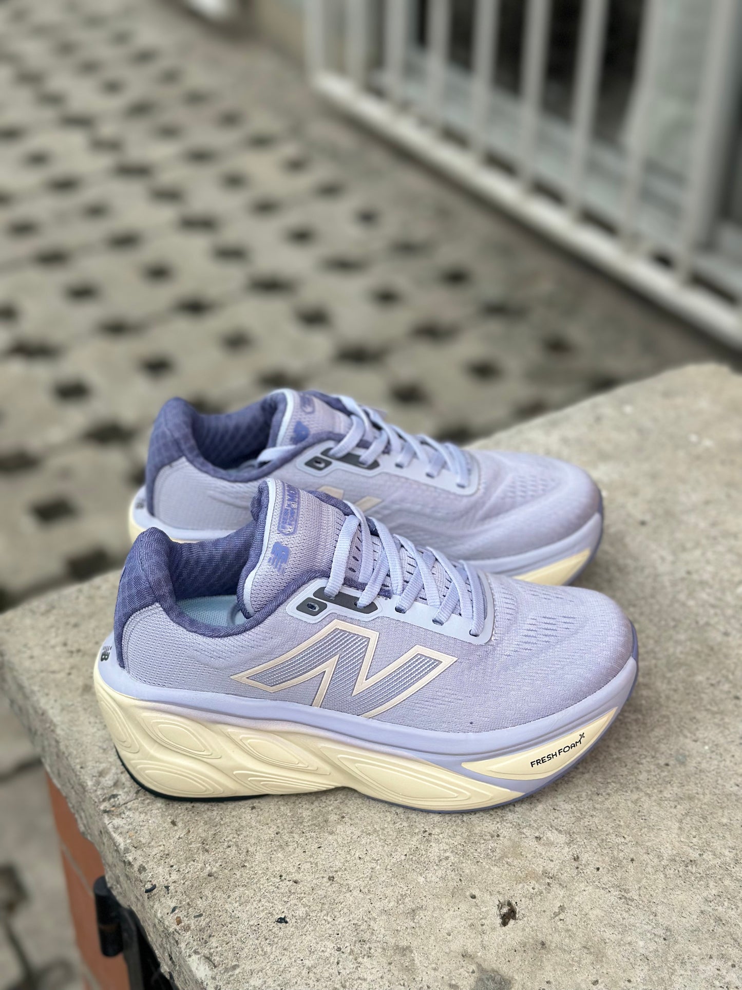 NB MORE LILA