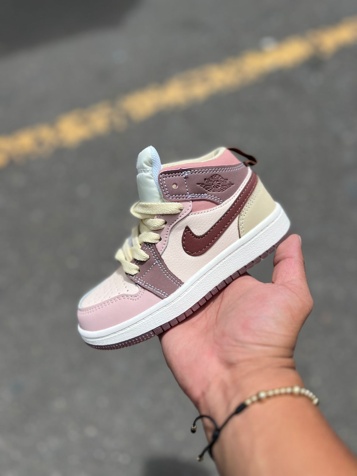 JORDAN AIR RETRO 1 - ROSADO