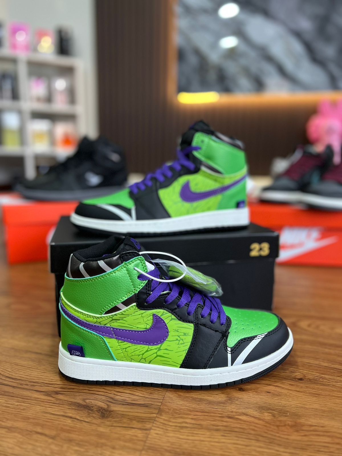 JORDAN AIR RETRO 1 MARVEL