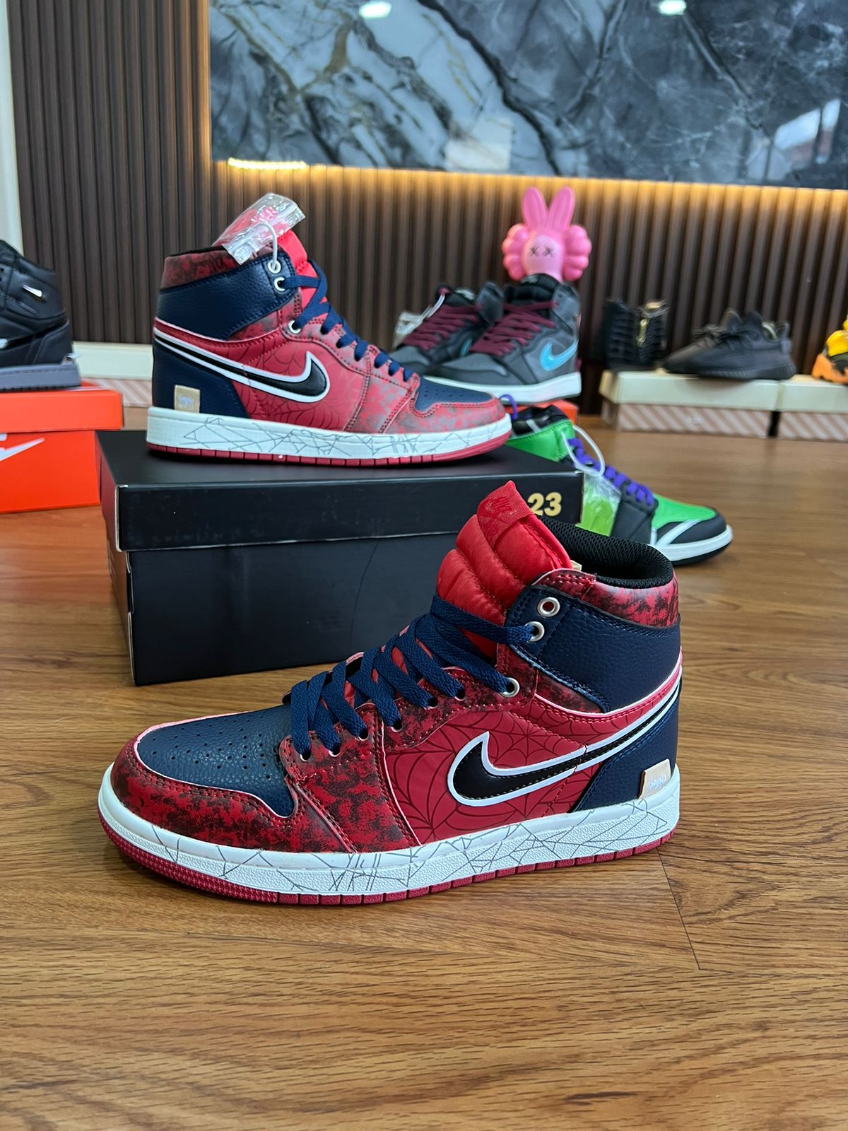 JORDAN AIR RETRO 1 MARVEL