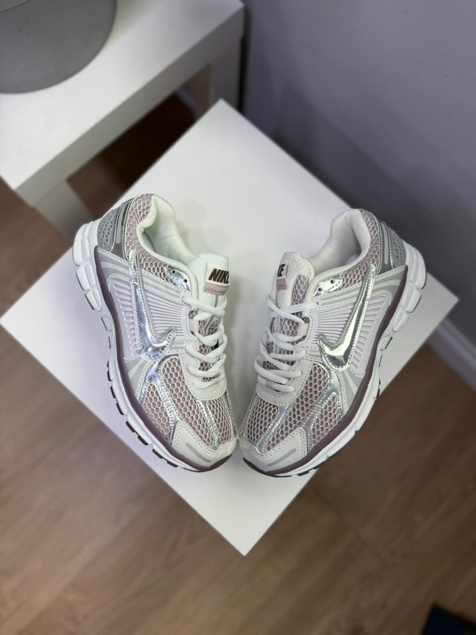 NIKE P6000