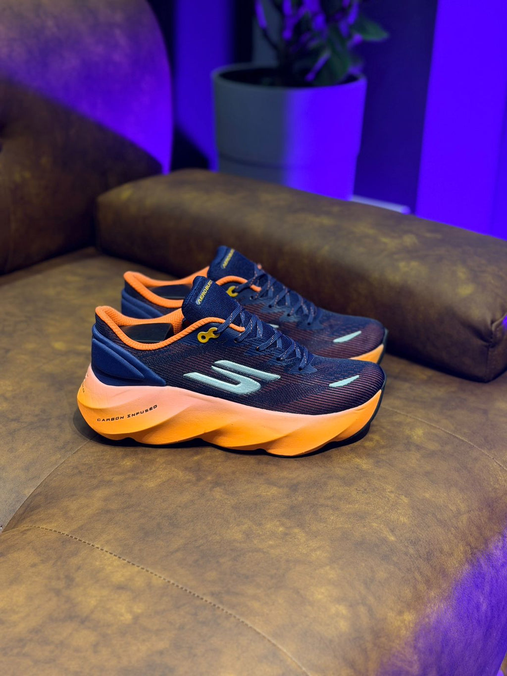 SKECHERS AERO BURST