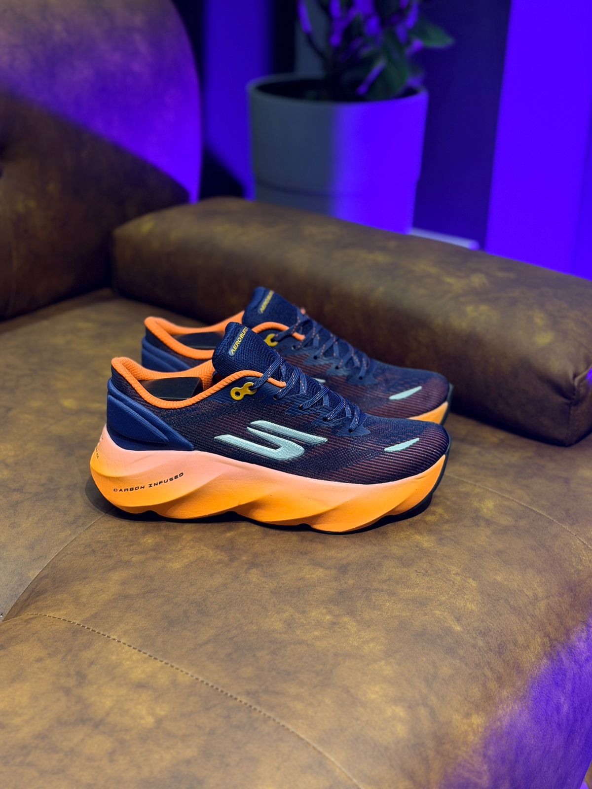 SKECHERS AERO BURST