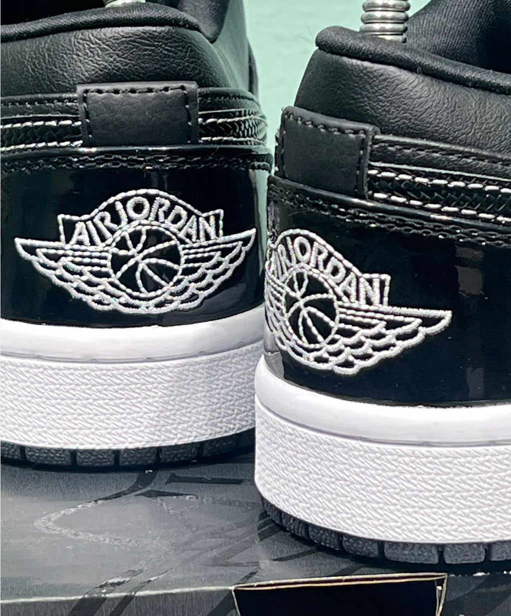 JORDAN RETRO 1