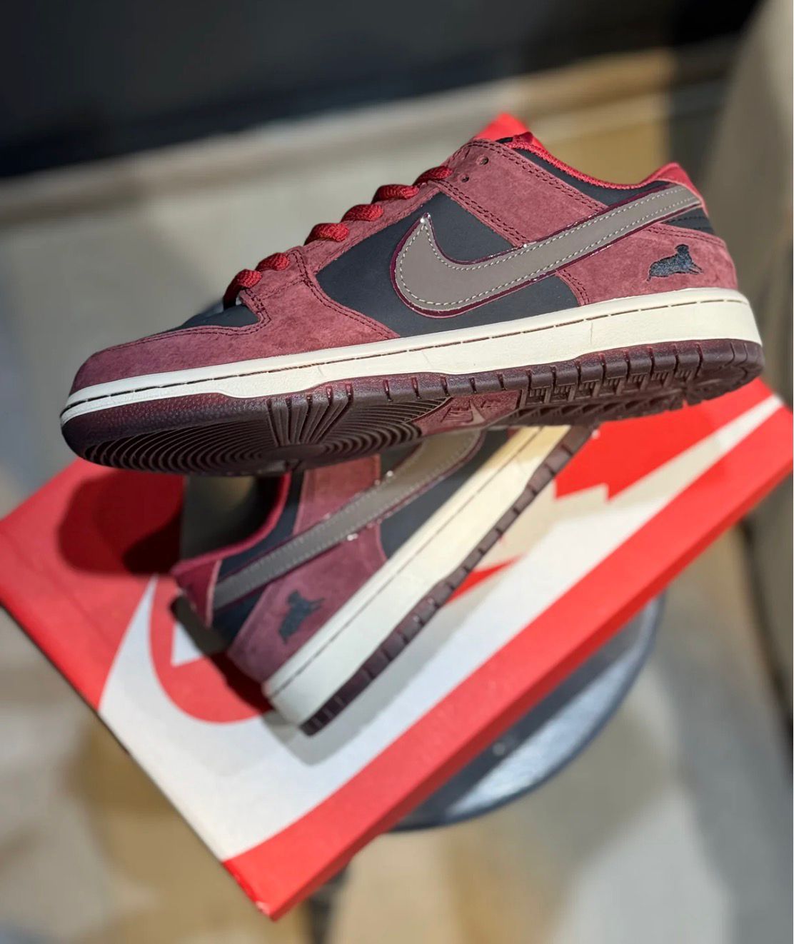 NIKE SB X RIOT