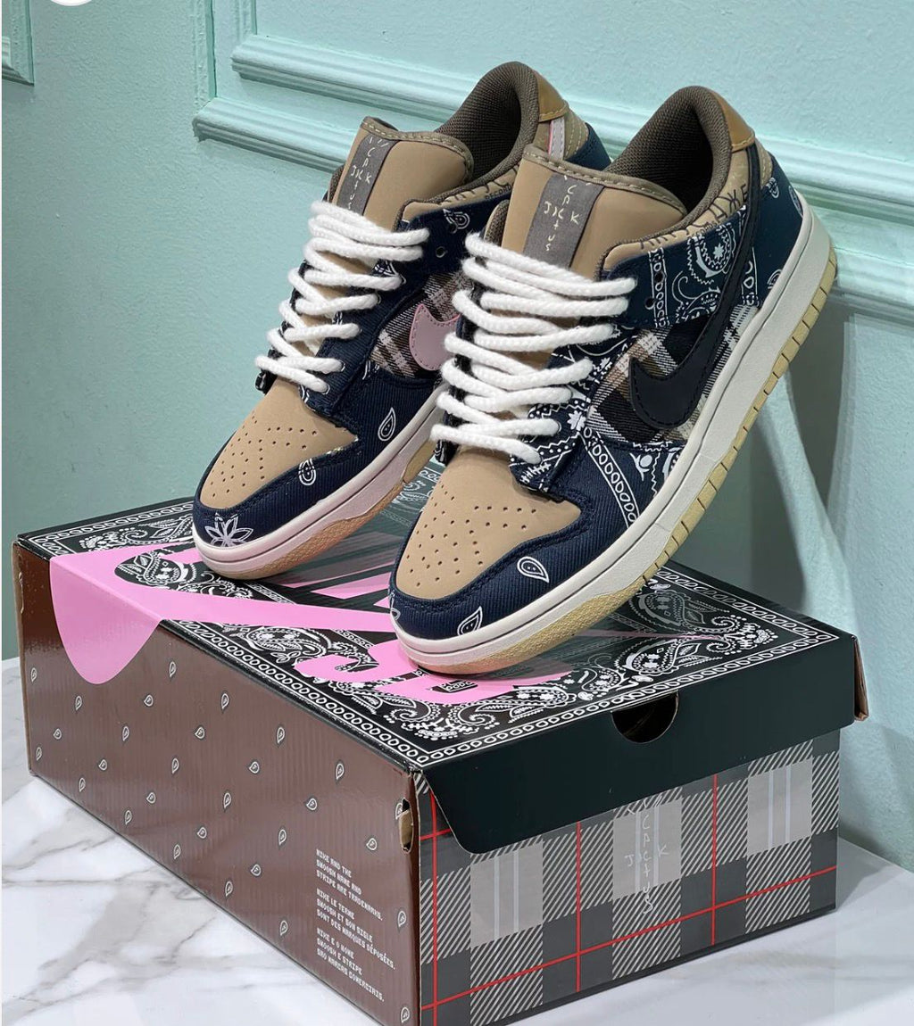 NIKE DUNK SB