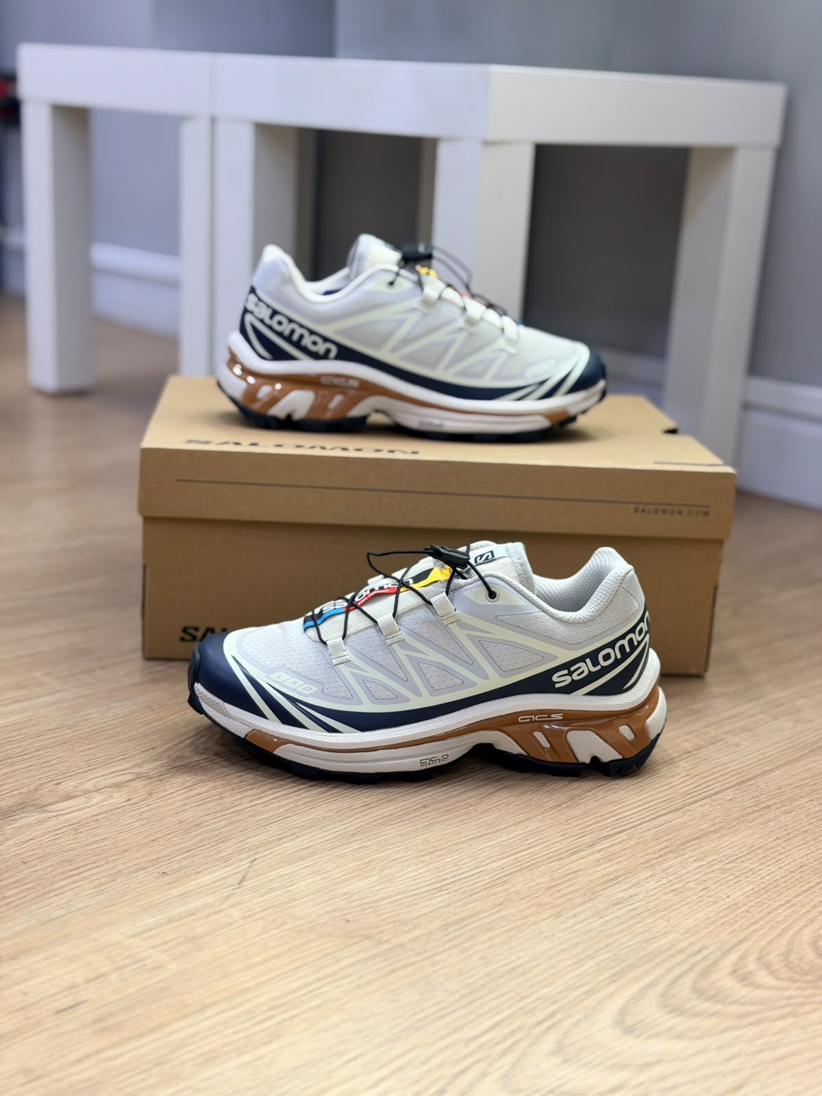 SALOMON XT-6